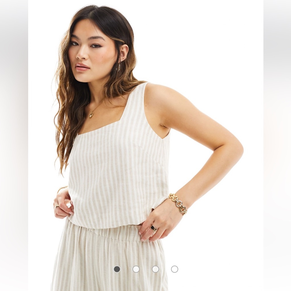 Abercrombie & Fitch Linen Square Neck Crop Top